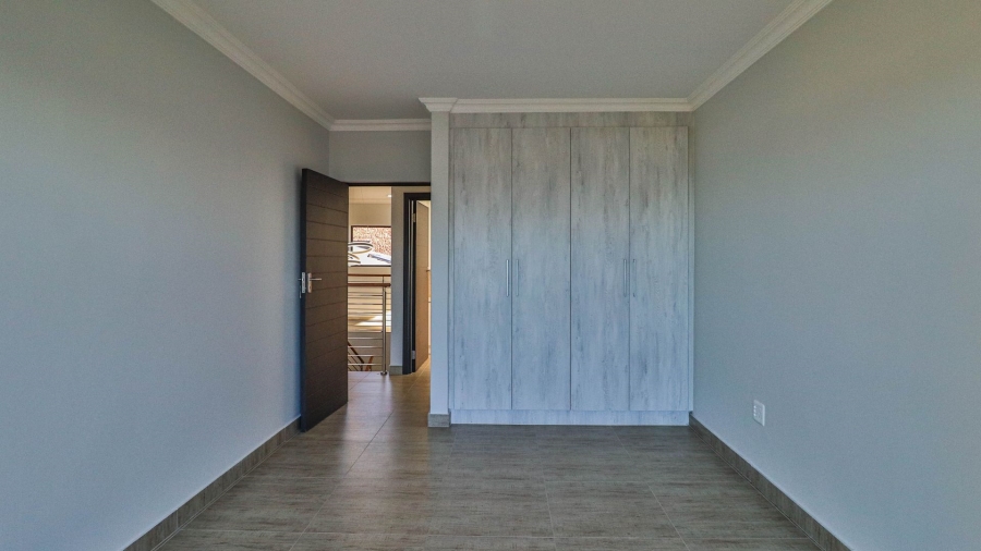 4 Bedroom Property for Sale in Wavecrest Eastern Cape